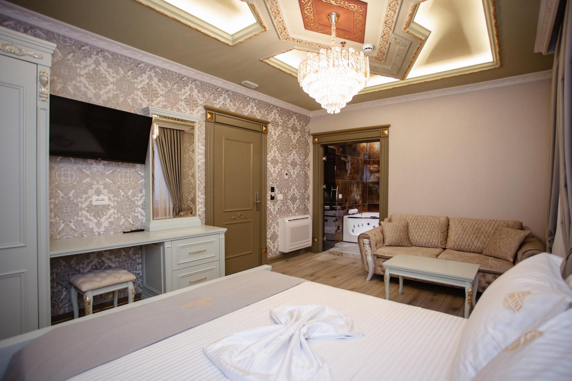 Ervini Boutique Hotel Shkodër Eksteriør bilde